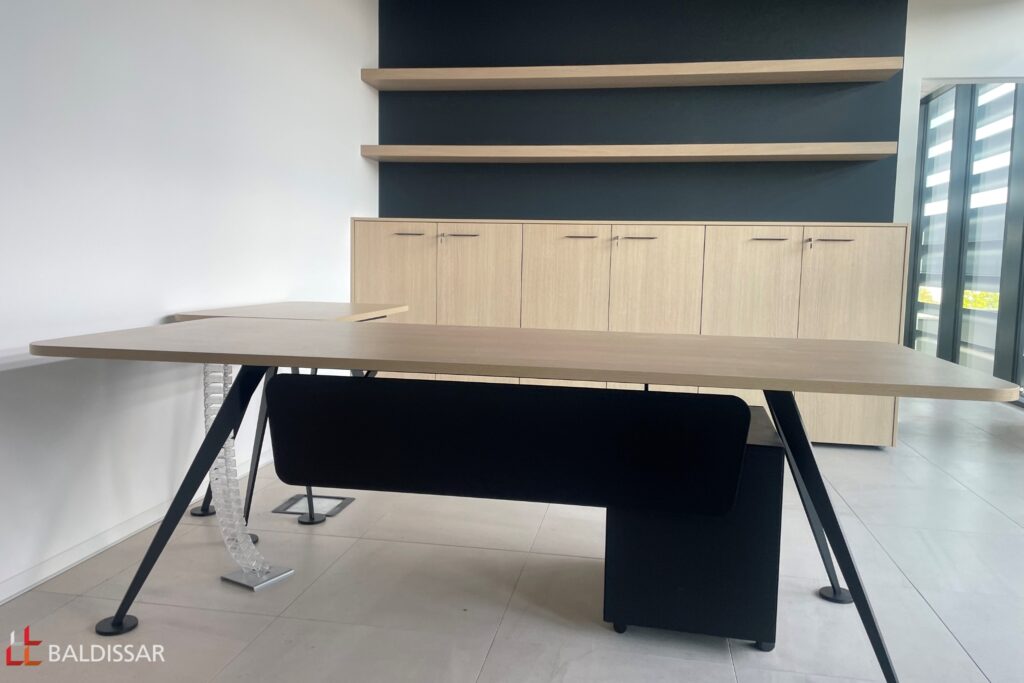 Arredo ufficio moderno realizzato da Baldissar Pordenone - progetto architetto Cuzzuol